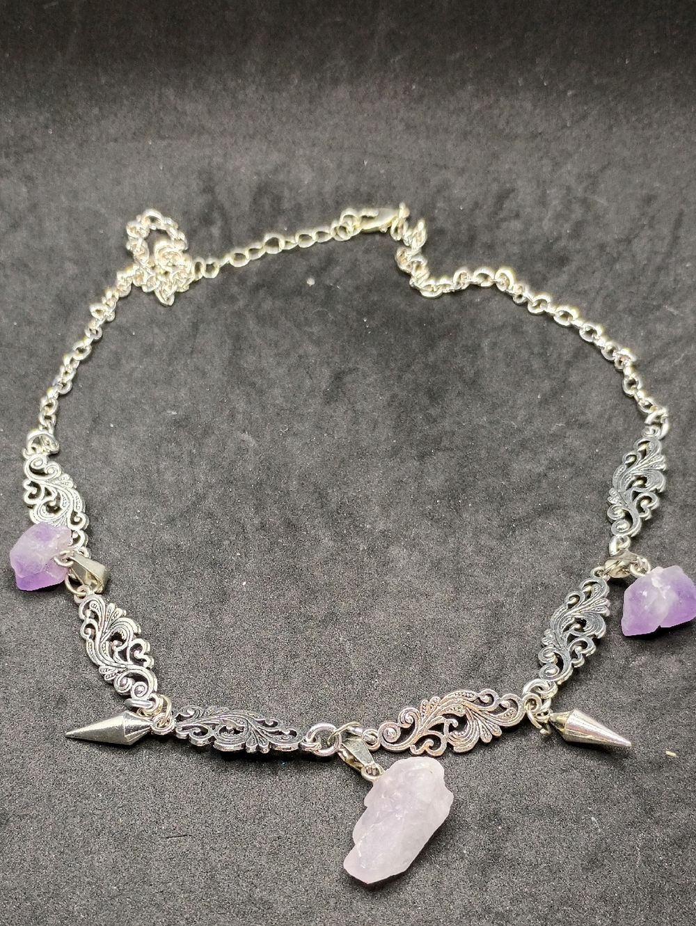 Silver Filigree Necklace with Light Purple Amethyst Chips